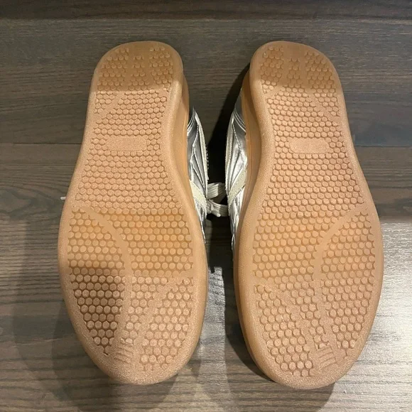 Cushionaire Astro Retro sneaker in silver metallic - Picture 7 of 12